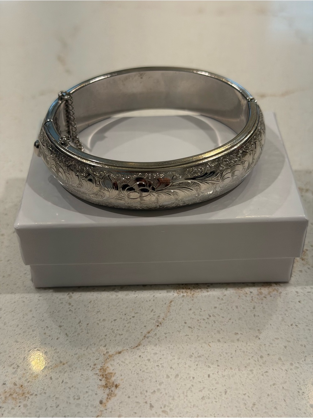 Engraved Silver-Tone Hinged Bangle Bracelet - Women's Accessory